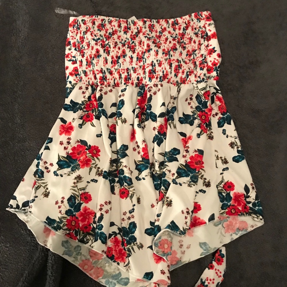 Tube top bandana shaped shirt